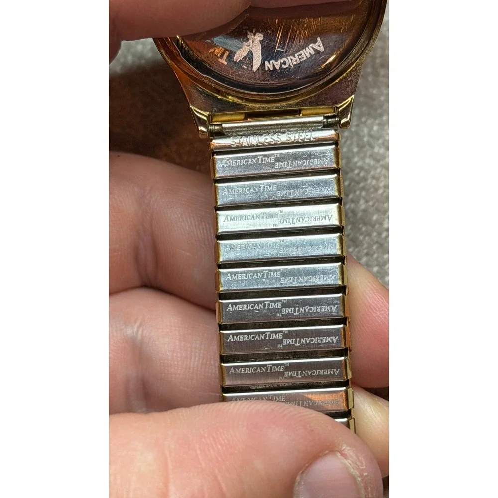 American Time Ltd Union Made Gold Tone Watch BAC Logo Expandable Band 3ATM
